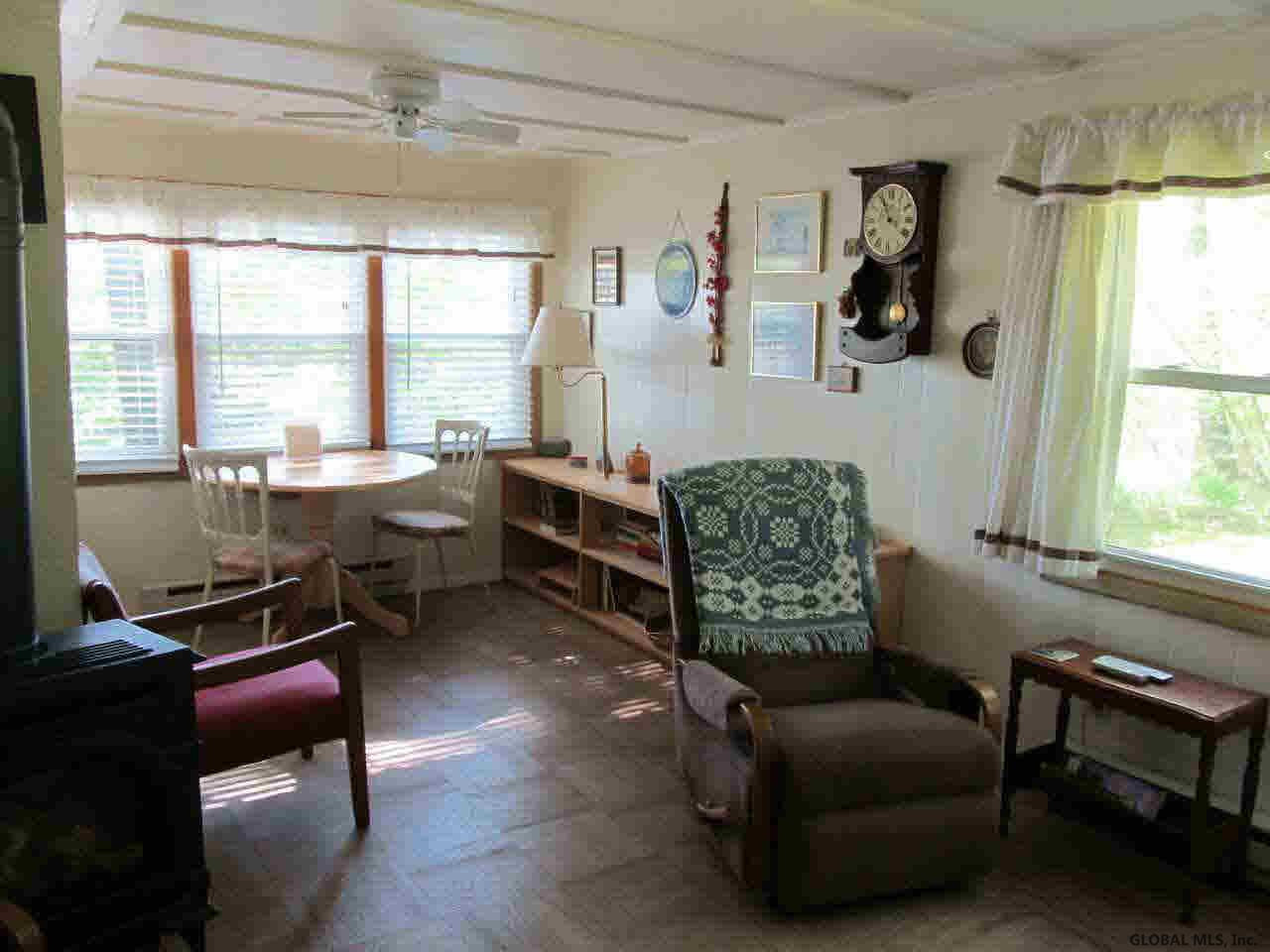 Photo 5