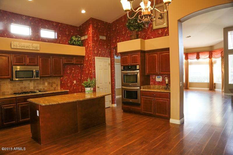 2159 East Victor Road Gilbert, AZ 85296 - Photo 4 of 47 kitchen