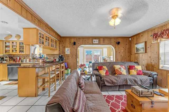 $949,500 | 1232 Southwest 132nd Court, Miami, FL 33184