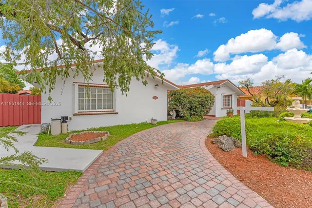 $949,500 | 1232 Southwest 132nd Court, Miami, FL 33184