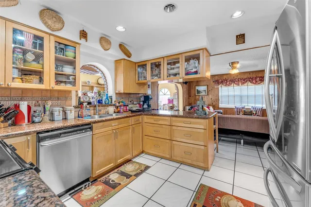 $949,500 | 1232 Southwest 132nd Court, Miami, FL 33184