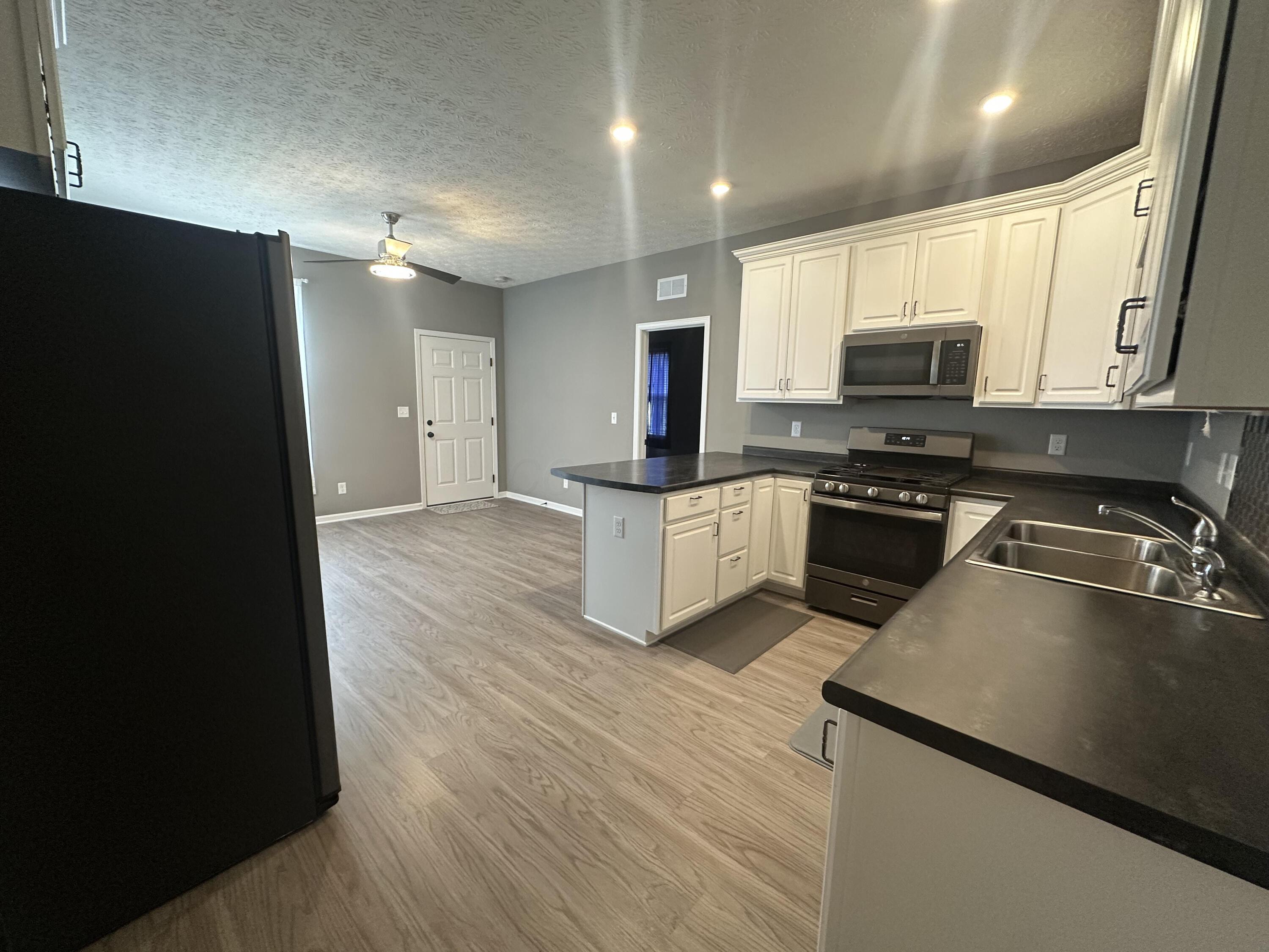 2434 Pickerington Road Carroll, OH 43112 - Photo 25 of 89 012