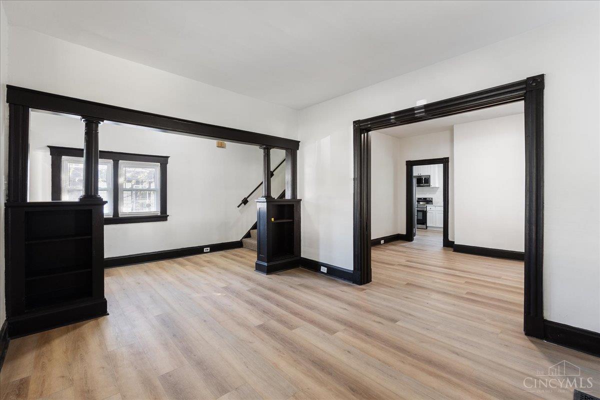 5213 Kenwood Road Cincinnati, OH 45227 - Photo 4 of 22
