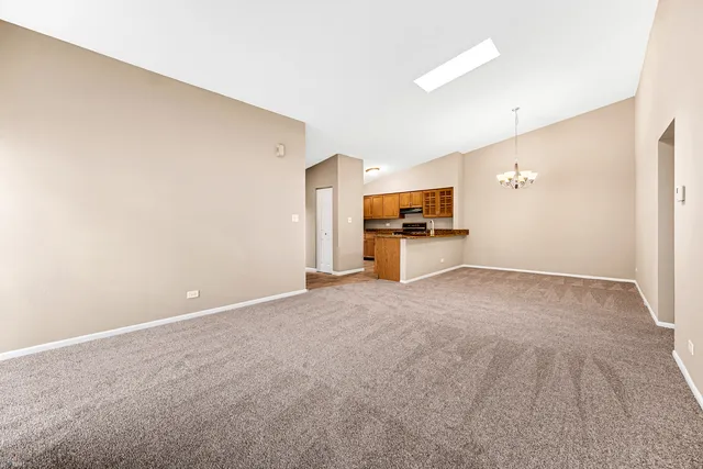 $2,450 | 1893 Appaloosa Drive, Naperville, IL 60565