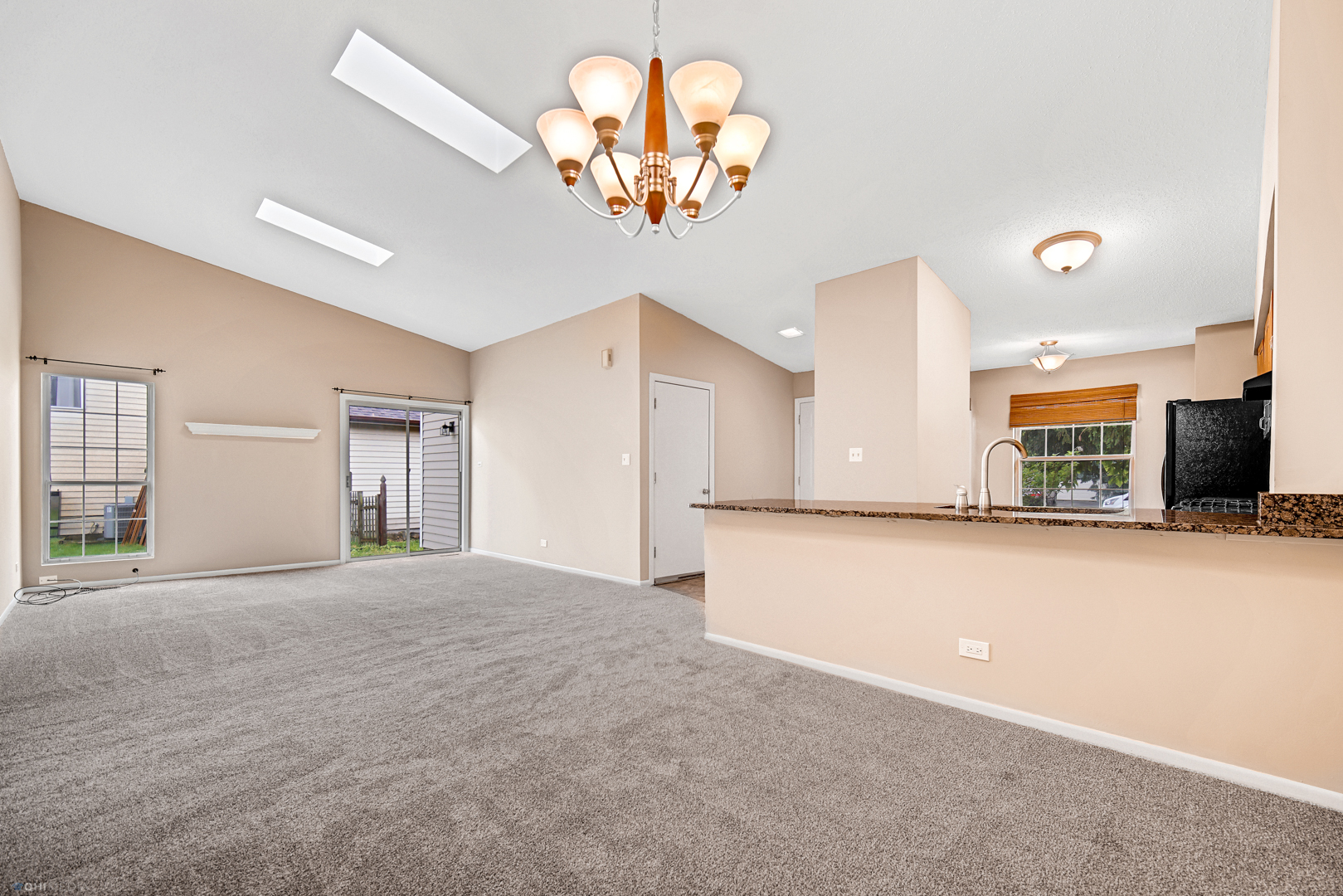 1893 Appaloosa Drive Naperville, IL 60565 - Photo 10 of 21