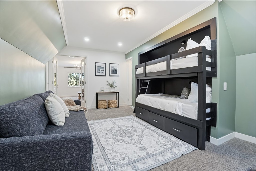 27981 Lakes Edge Road Lake Arrowhead, CA 92352 - Photo 41 of 64