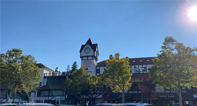 $980,880 | 27981 Lakes Edge Road, Lake Arrowhead, CA 92352