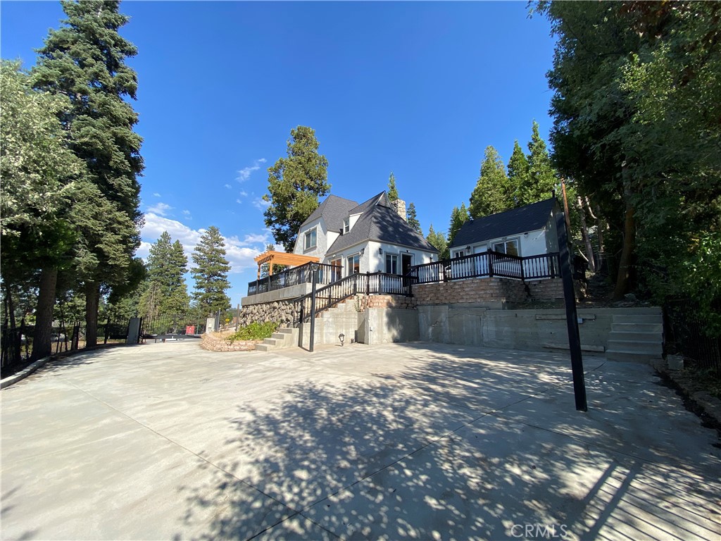 27981 Lakes Edge Road Lake Arrowhead, CA 92352 - Photo 7 of 64