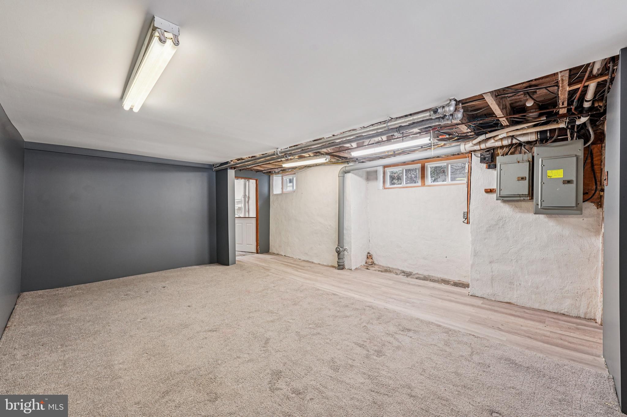 19 Wayne Avenue Springfield, PA 19064 - Photo 30 of 56 a view of a garage