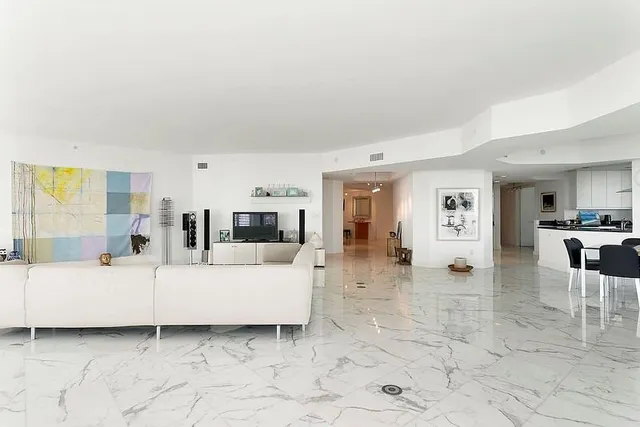 $1,800,000 | 1700 South Ocean Boulevard, Unit 6C, Lauderdale-by-the-Sea, FL 33062