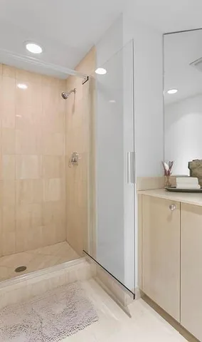 $1,800,000 | 1700 South Ocean Boulevard, Unit 6C, Lauderdale-by-the-Sea, FL 33062