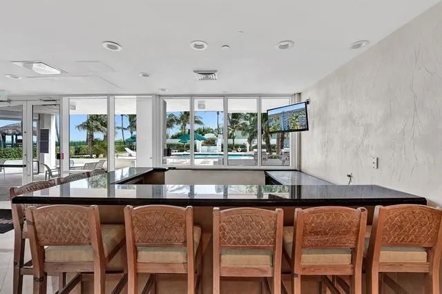 $1,800,000 | 1700 South Ocean Boulevard, Unit 6C, Lauderdale-by-the-Sea, FL 33062