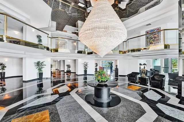 $1,800,000 | 1700 South Ocean Boulevard, Unit 6C, Lauderdale-by-the-Sea, FL 33062