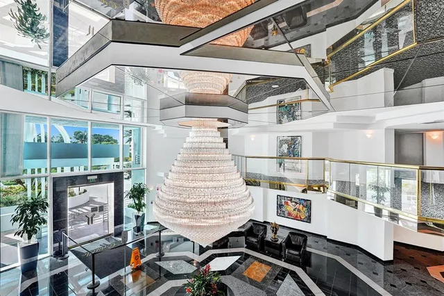 $1,800,000 | 1700 South Ocean Boulevard, Unit 6C, Lauderdale-by-the-Sea, FL 33062