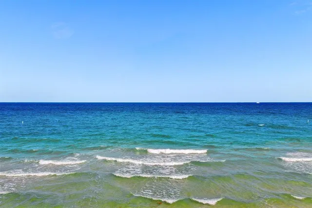 $1,800,000 | 1700 South Ocean Boulevard, Unit 6C, Lauderdale-by-the-Sea, FL 33062