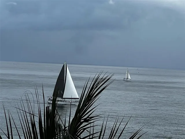 $1,800,000 | 1700 South Ocean Boulevard, Unit 6C, Lauderdale-by-the-Sea, FL 33062