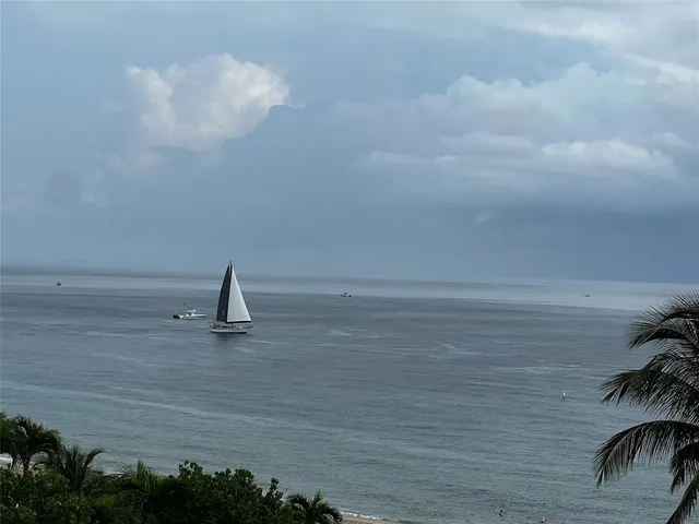 $1,800,000 | 1700 South Ocean Boulevard, Unit 6C, Lauderdale-by-the-Sea, FL 33062