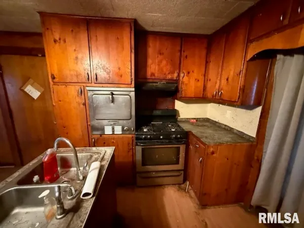 $59,900 | 1306 Lake Street, Kewanee, IL 61443
