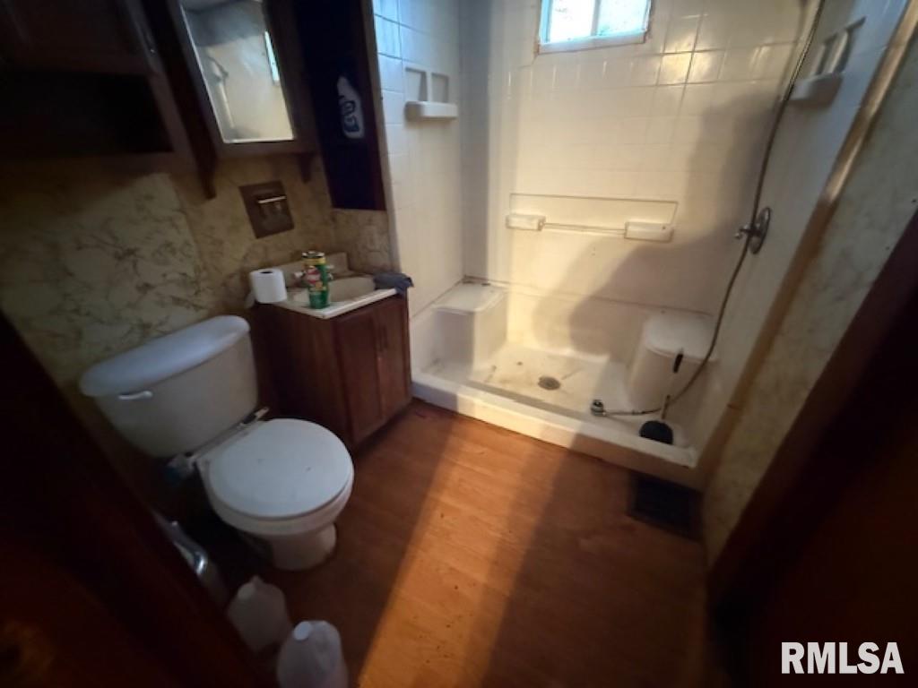 1306 Lake Street Kewanee, IL 61443 - Photo 12 of 22