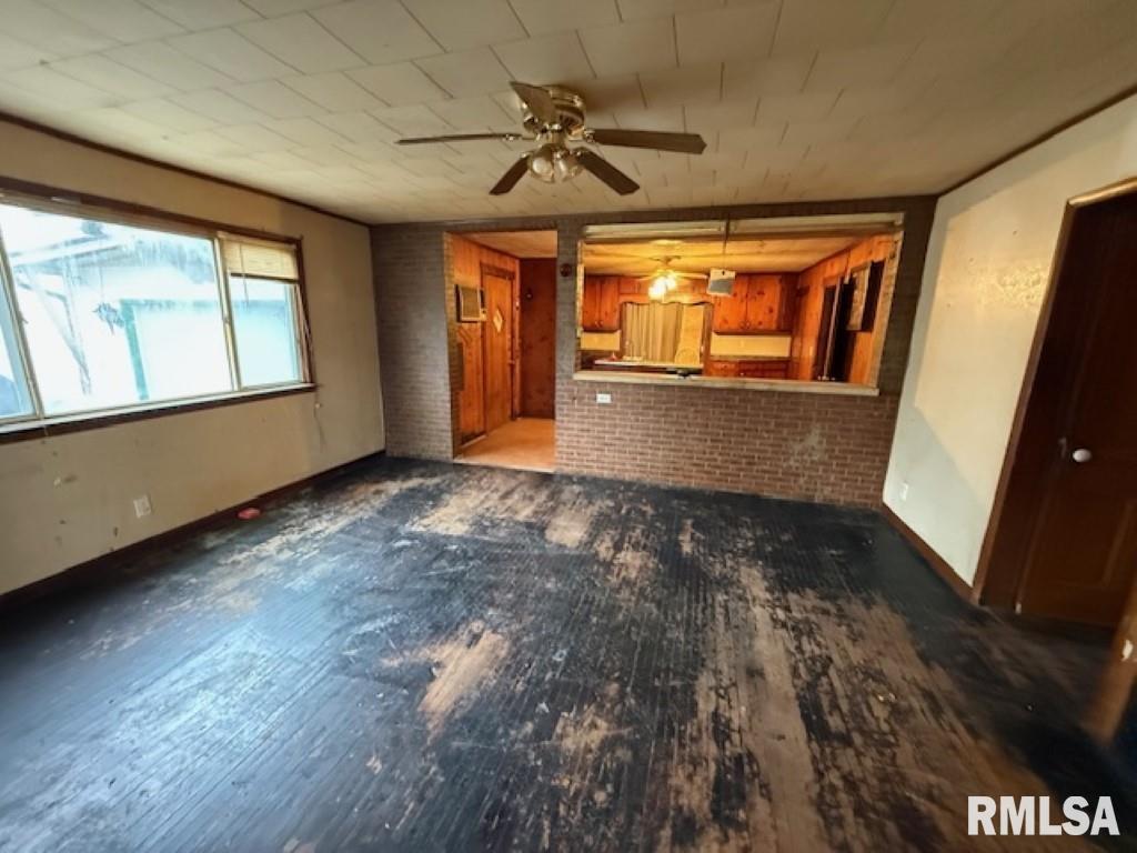 1306 Lake Street Kewanee, IL 61443 - Photo 5 of 22