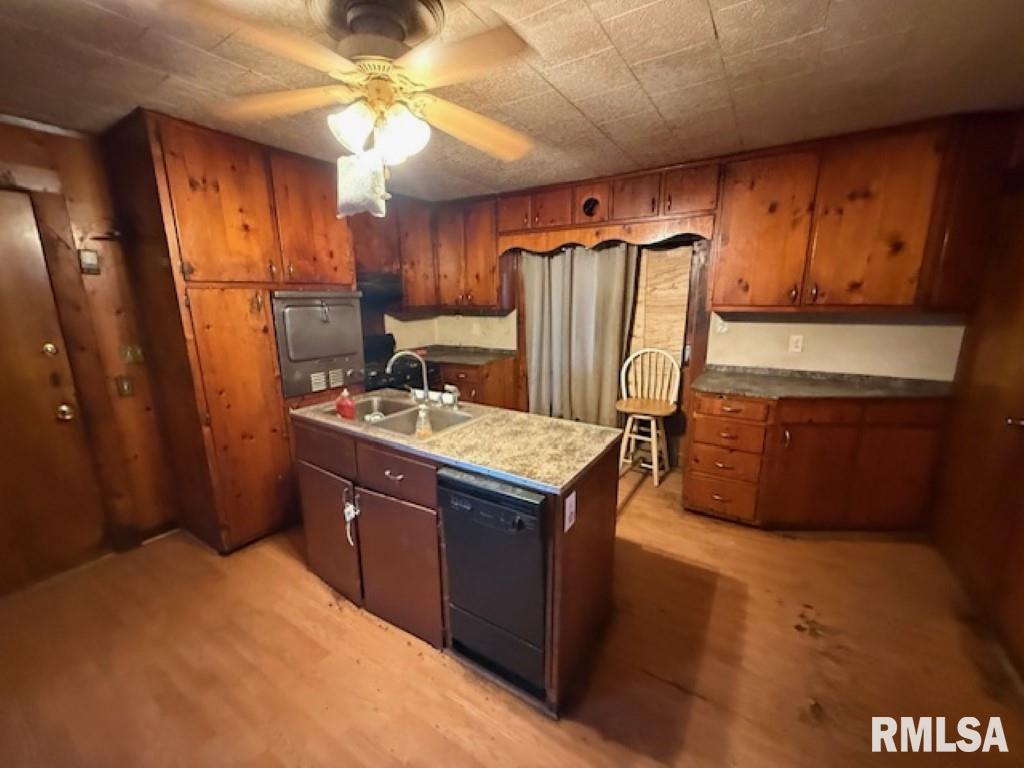 1306 Lake Street Kewanee, IL 61443 - Photo 9 of 22