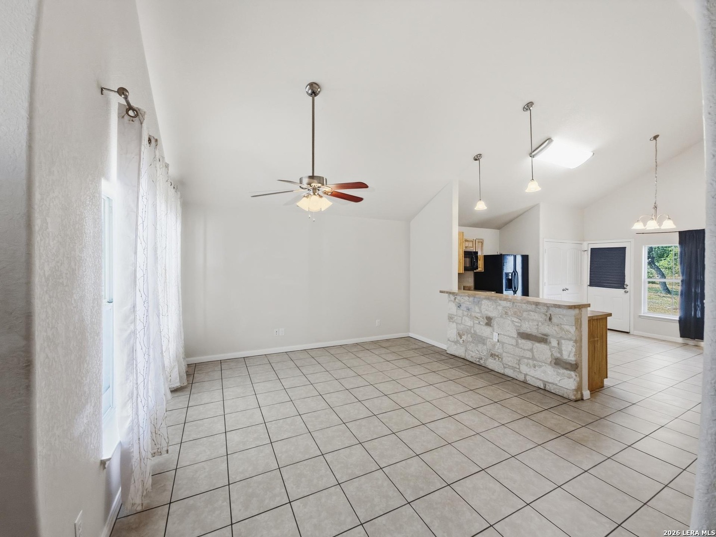473 High Drive Spring Branch, TX 78070 - Photo 4 of 22 Gallery Image 4