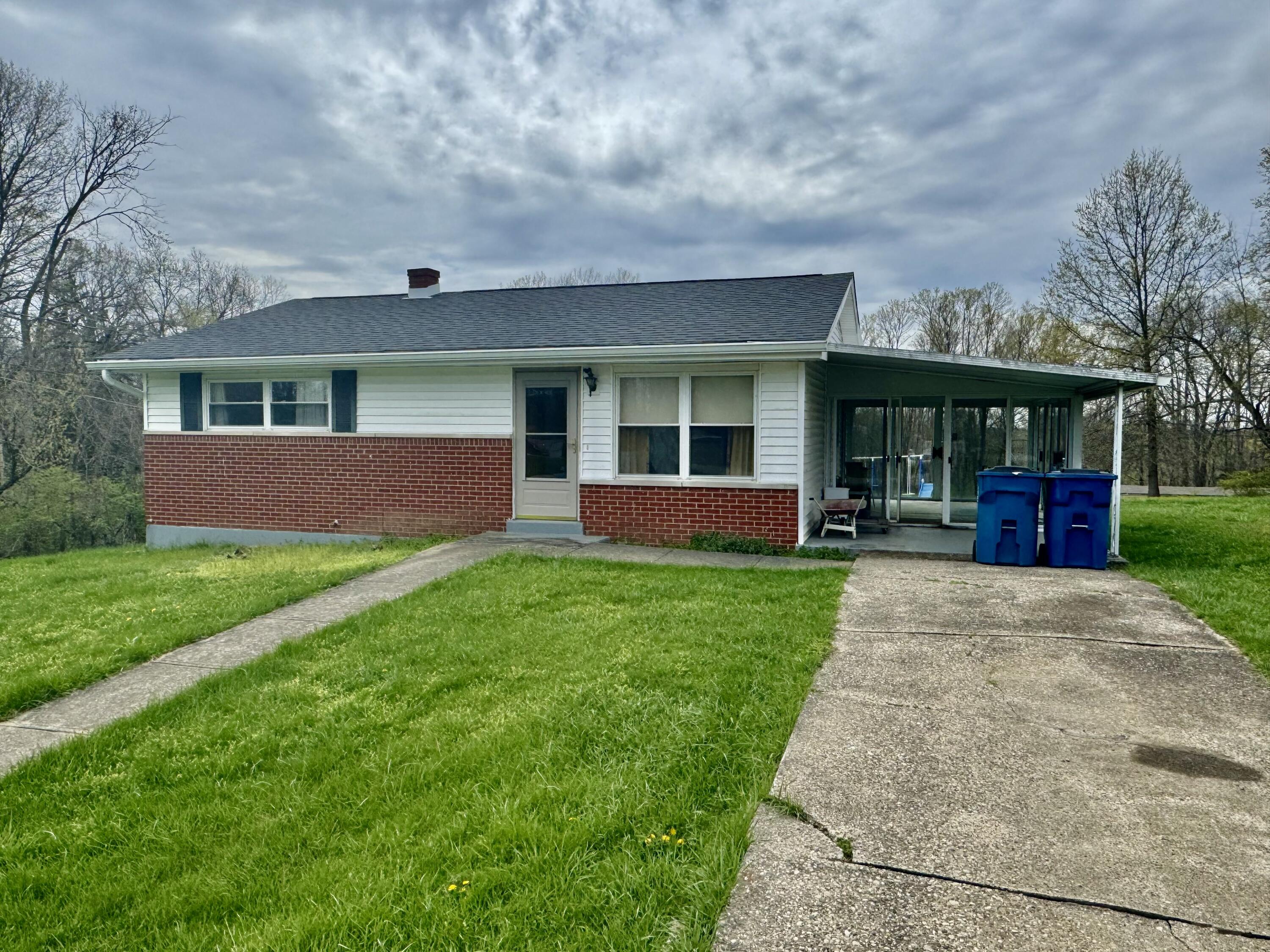 285 Reeves Road Dry Ridge, KY 41035 - Photo 1 of 23