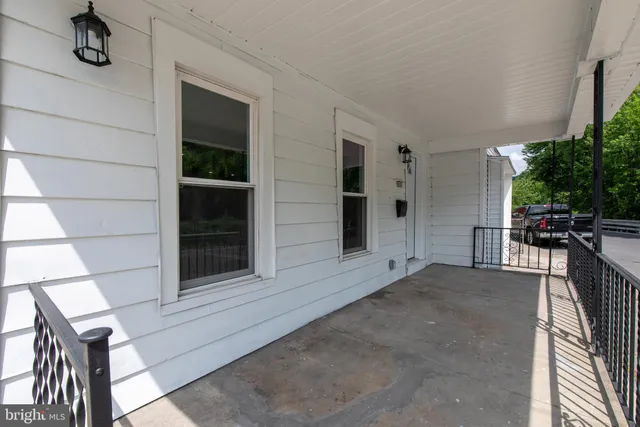 $239,900 | 500 Pine Street, Tamaqua, PA 18252