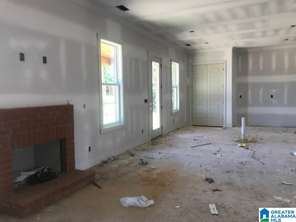 3833 Bent River Road Birmingham, AL 35216 - Photo 5 of 40