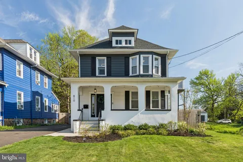 $600,000 | 810 West Collings Avenue, Collingswood, NJ 08107
