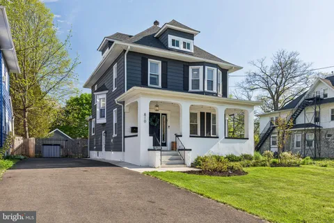 $600,000 | 810 West Collings Avenue, Collingswood, NJ 08107