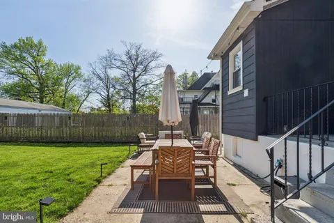 $600,000 | 810 West Collings Avenue, Collingswood, NJ 08107