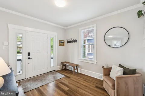 $600,000 | 810 West Collings Avenue, Collingswood, NJ 08107