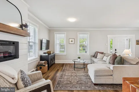 $600,000 | 810 West Collings Avenue, Collingswood, NJ 08107