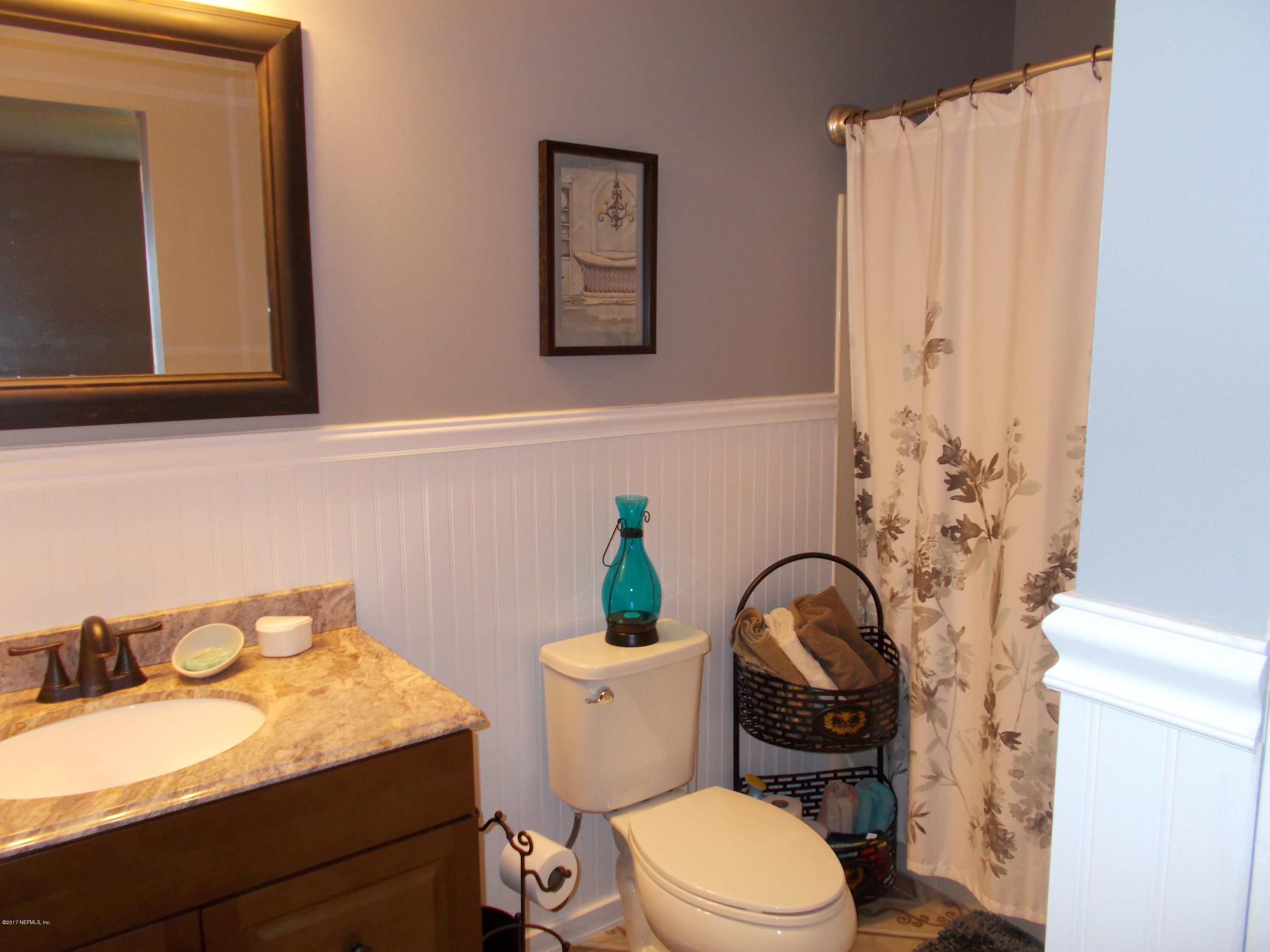2608 Spring Park Road Jacksonville, FL 32207 - Photo 11 of 24 Master Bathroom