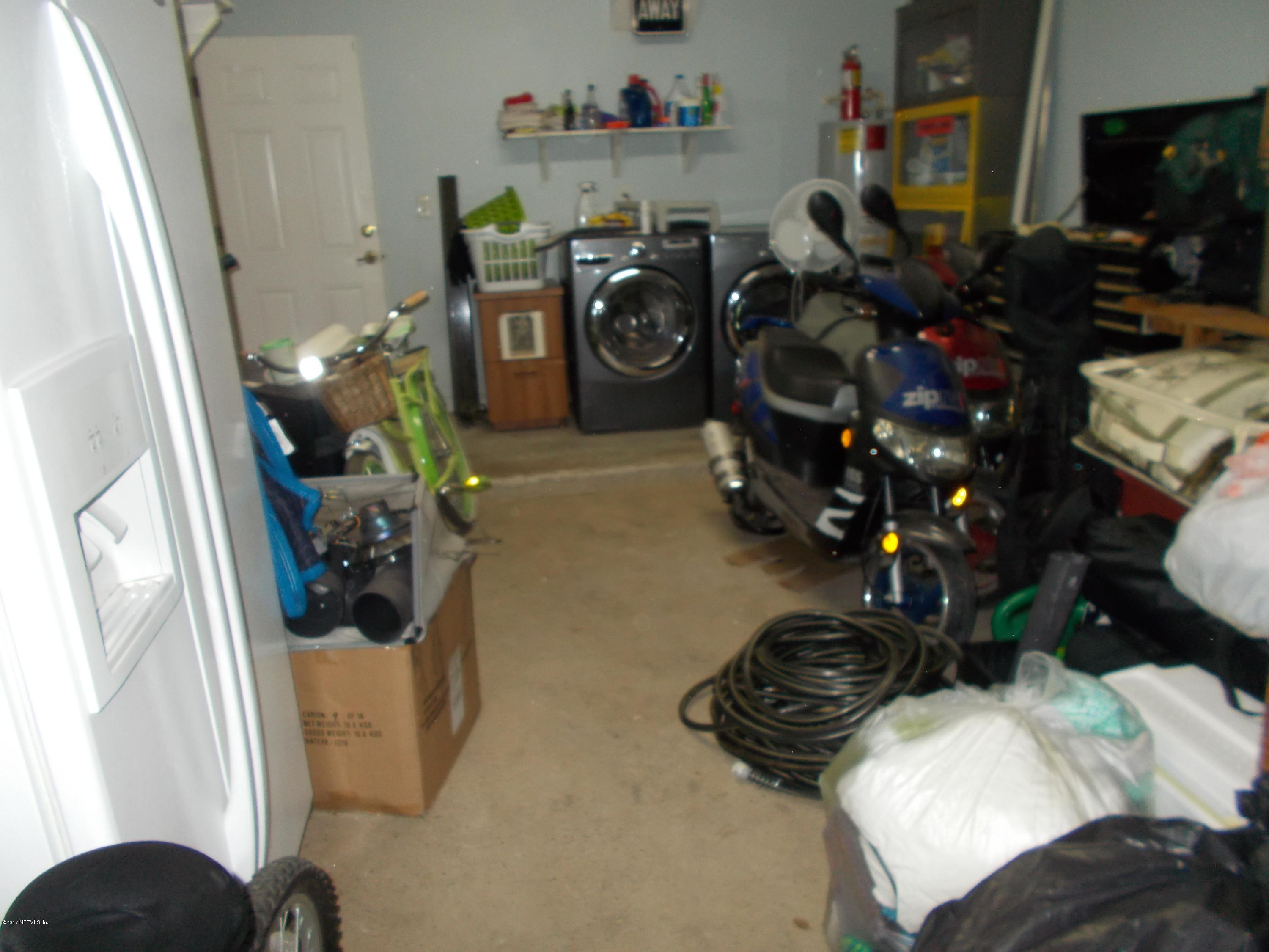 2608 Spring Park Road Jacksonville, FL 32207 - Photo 15 of 24 2nd View 1 Car Garage