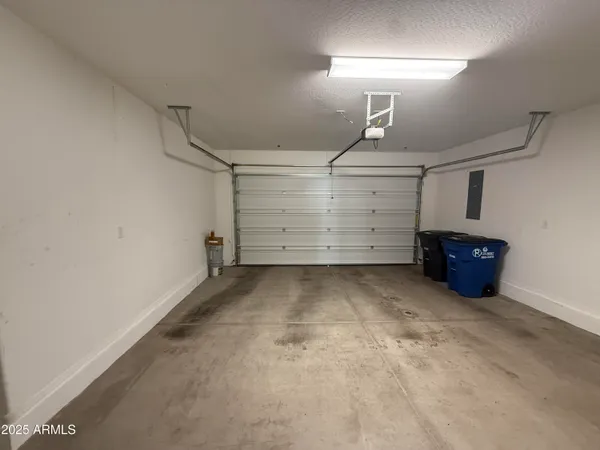 $2,395 | 1959 East Hampton Lane, Unit 101, Gilbert, AZ 85295