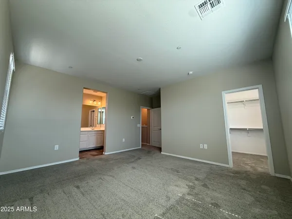 $2,395 | 1959 East Hampton Lane, Unit 101, Gilbert, AZ 85295