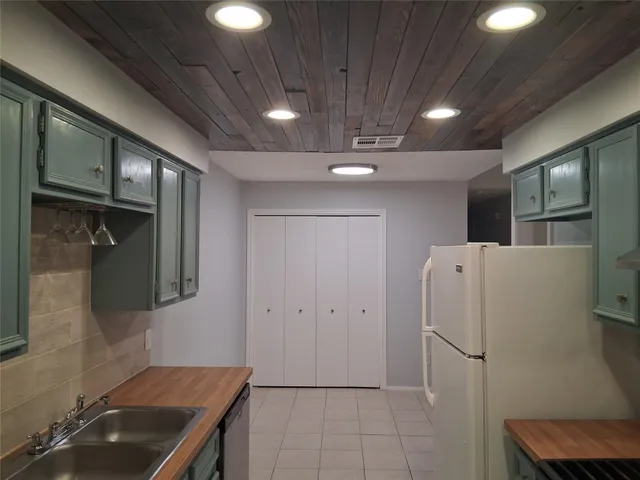 a view of a storage & utility room