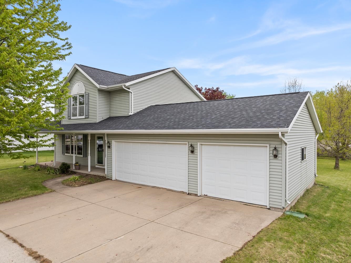 2437 Royal Bay Ridge Road New Franken, WI 54229 - Photo 1 of 1 Gallery Image 1