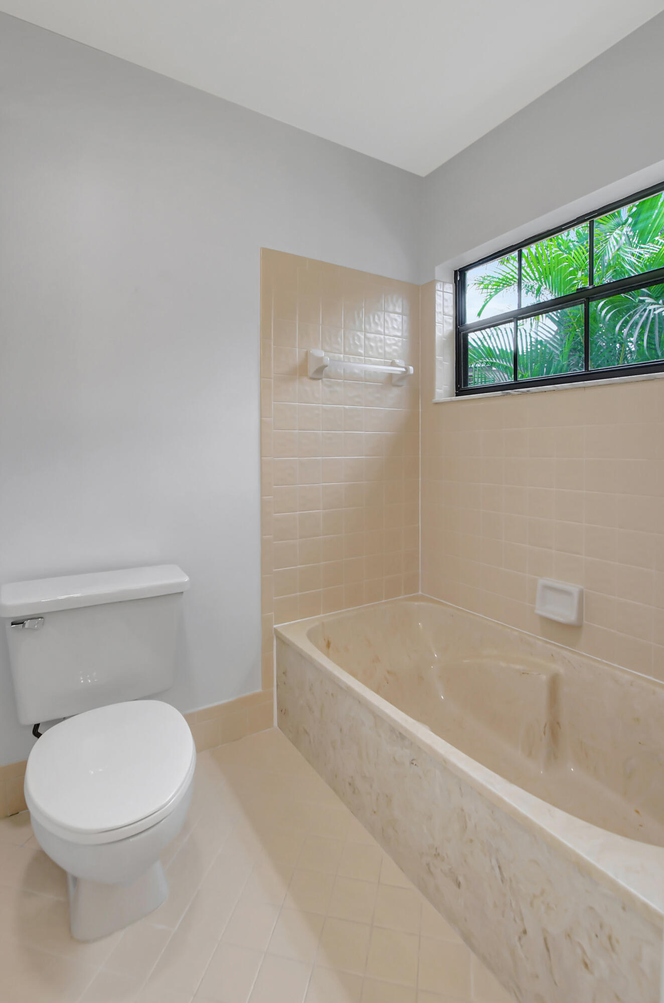 20933 Boca Ridge Drive South Boca Raton, FL 33428 - Photo 21 of 38 26_ebf_0736