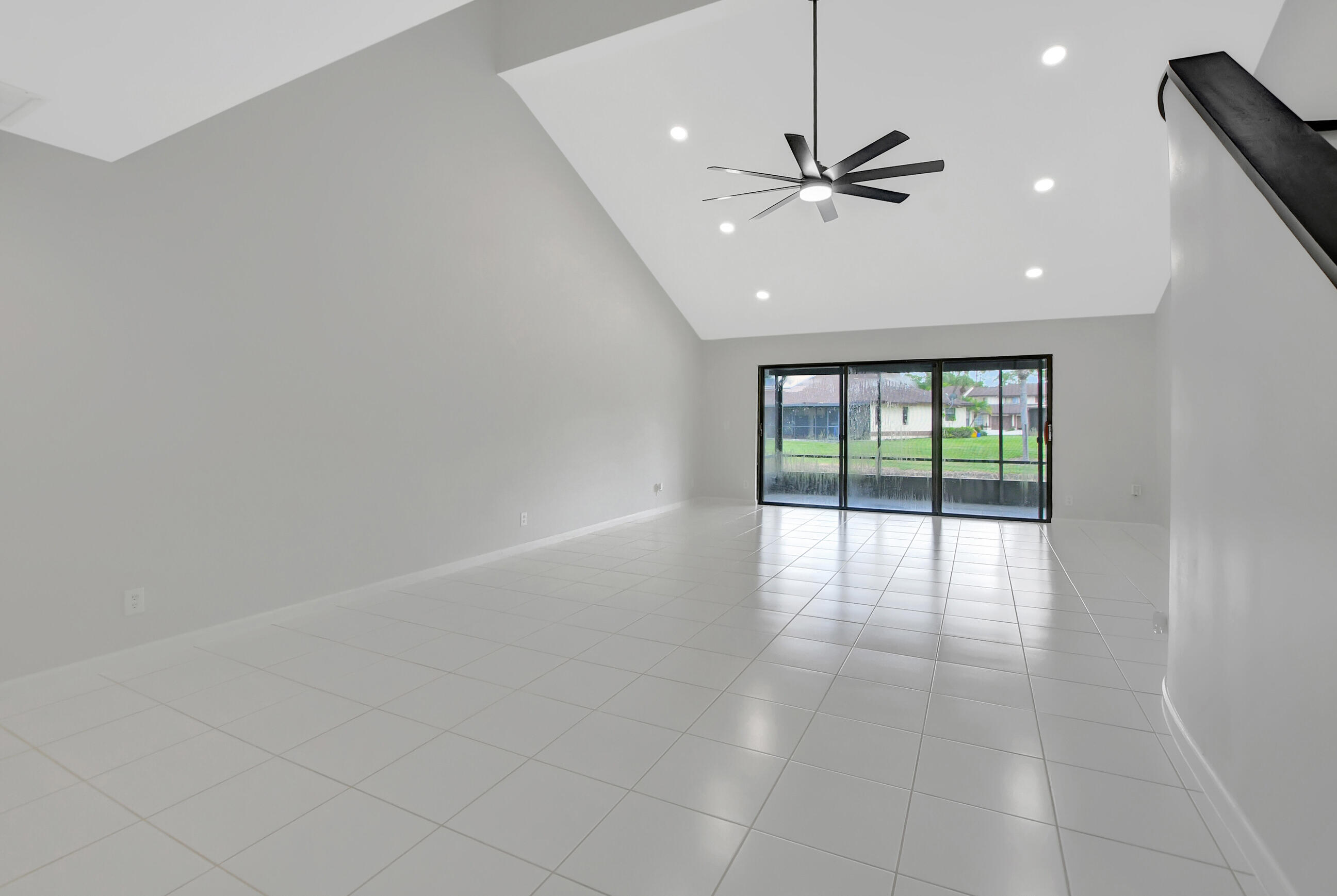 20933 Boca Ridge Drive South Boca Raton, FL 33428 - Photo 9 of 38 16_ebf_0686