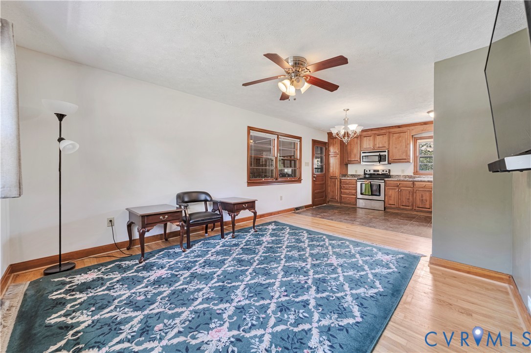 712 Fredericks Hall Road Bumpass, VA 23024 - Photo 7 of 46