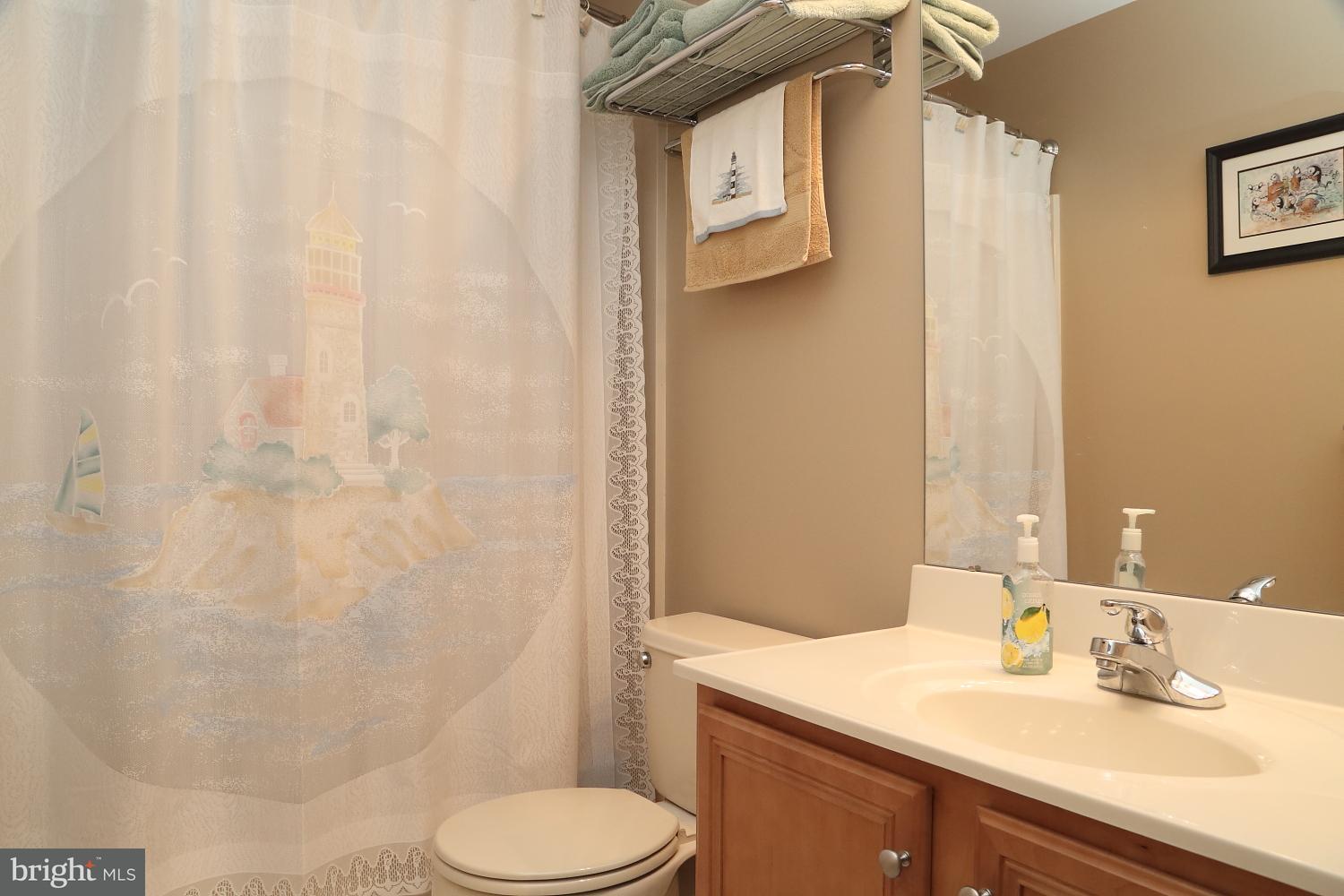 1957 Speedwell Road Lancaster, PA 17601 - Photo 25 of 32 MAIN BATHROOM
