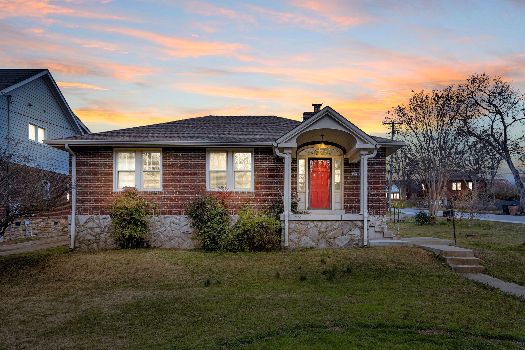 2500 A West Linden Ave  