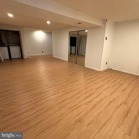 $2,400 | 447 N Mount, Bensalem, PA 19020