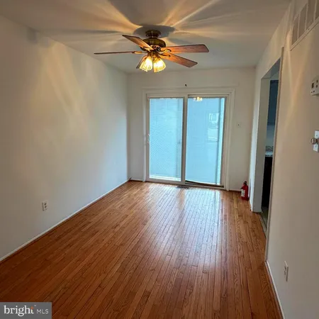 $2,400 | 447 N Mount, Bensalem, PA 19020