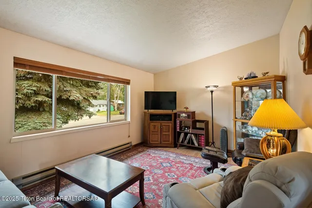 $495,000 | 469 South Madison Avenue, Pinedale, WY 82941