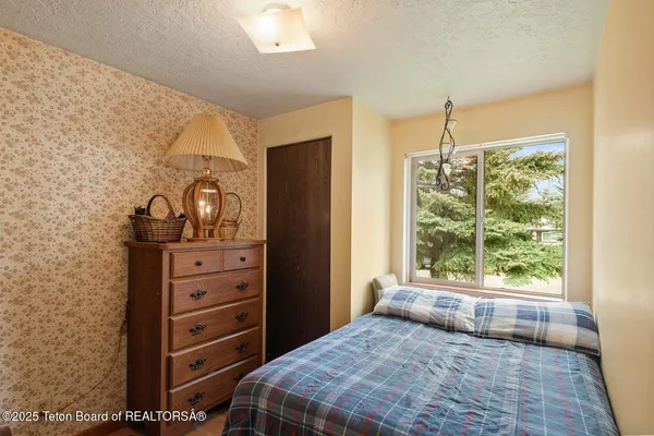 $485,000 | 469 South Madison Avenue, Pinedale, WY 82941