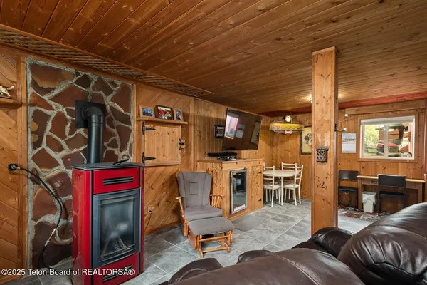 $485,000 | 469 South Madison Avenue, Pinedale, WY 82941